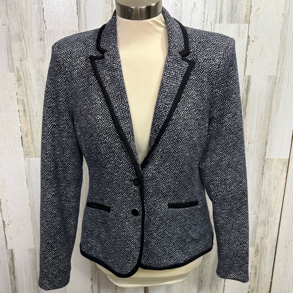 Covington Black‎ and White Print Blazer